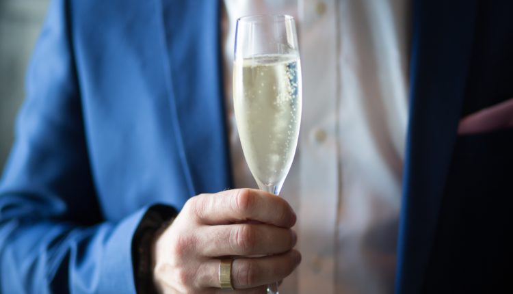 alcohol-anniversary-beverage-1121331-93.jpg